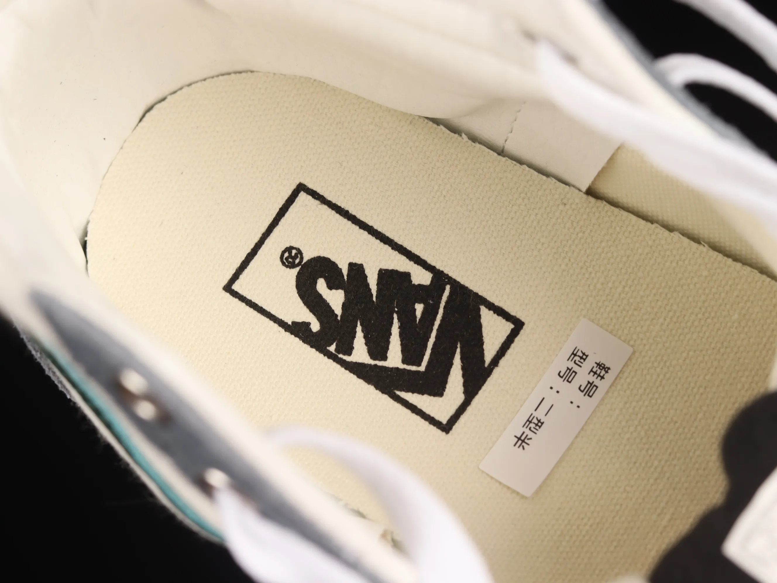 All categories Vans Vans series Vans Hi Vans high-top Vans Sk8-Hi Vans official white and blue stitching simple style casual vulcanized sneakers VN0A5JMJBLG
